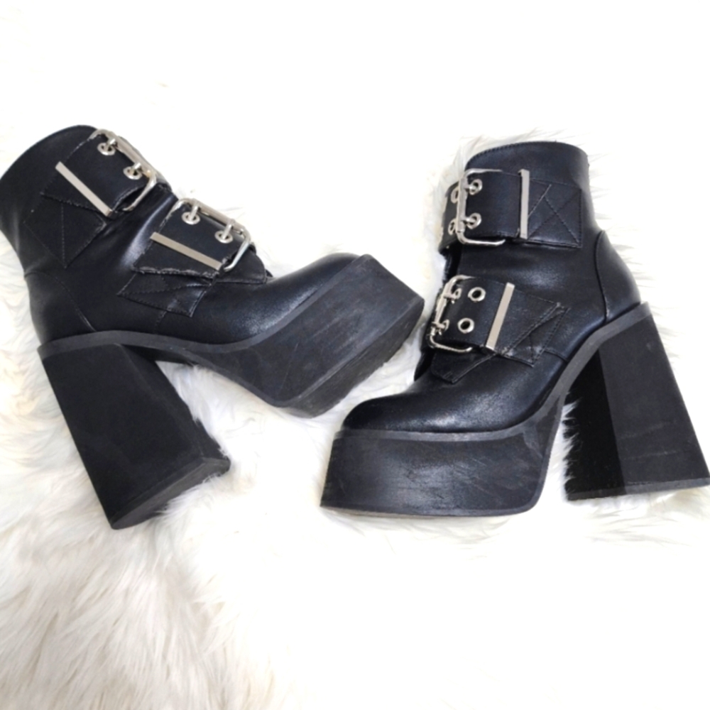 Dolls Kill Widow Boots